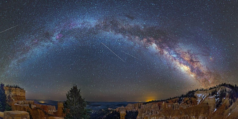 The Grand Canyon is breathtaking for many reasons. It is also one of the best places for stargazing in Arizona.