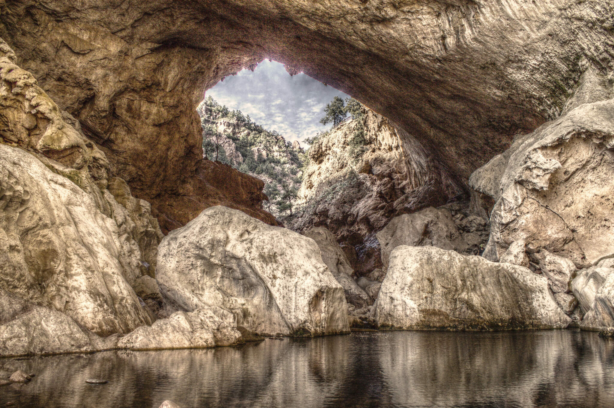 Looking up through the Natural Bridge.
Flickr User Anthony Restar