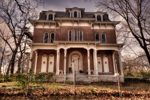 Exterior of McPike Mansion in Alton, Illinois. It is regarded as one of the most haunted places in Illinois.
Backbeat Photography