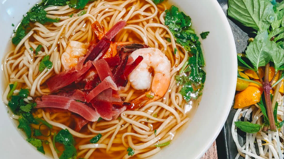  Hot 'n Sour Chili Lime Dashi, Smoked Prosciutto, Shrimp, Cilantro, Thai Basil, Bean Sprouts, Fried Garlic at Star Noodle on Maui