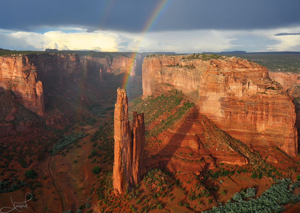 Canyon de Chelly is one of the national parks in Arizona still open during the coronavirus.