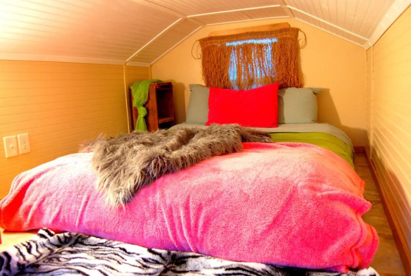 Loft Bed Tarzan's Hideaway Arizona Airbnb