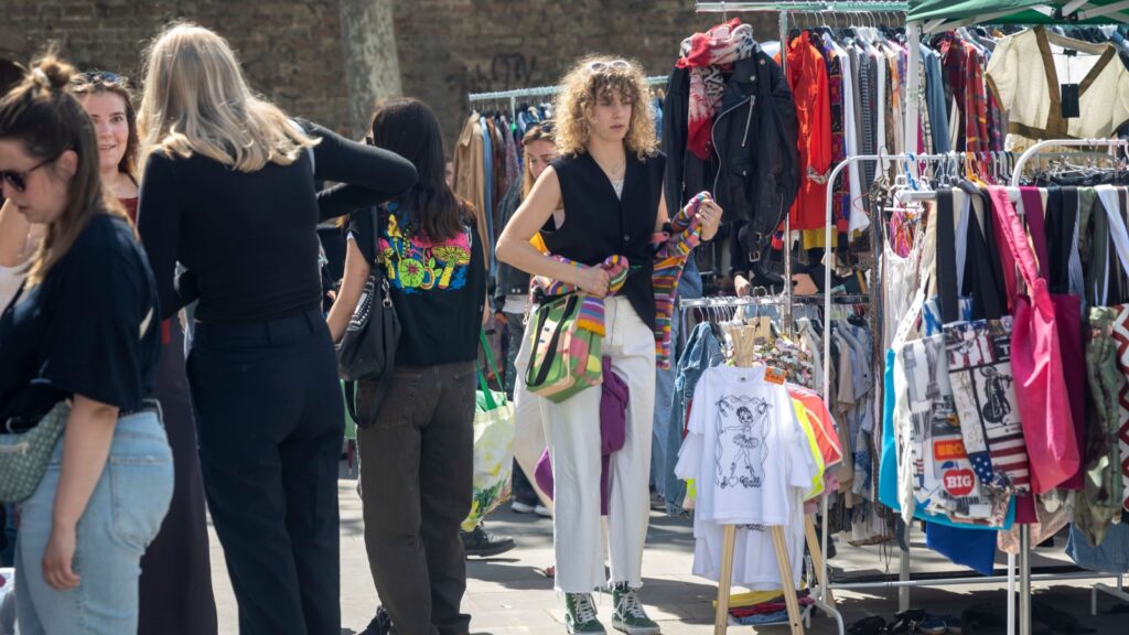  Vintage Market Day. Flea market, holiday's celebration on the beach Placa de Sant Josep Oriol Art Market
