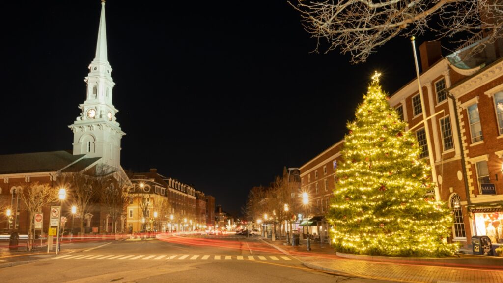 Portsmouth, NH, USA  Christmas tree and decorations with light trails